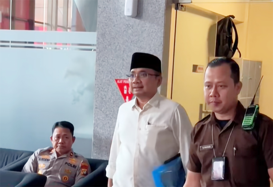 Hukum-KPK_Tetapkan_YCQ_Tersangka.jpg