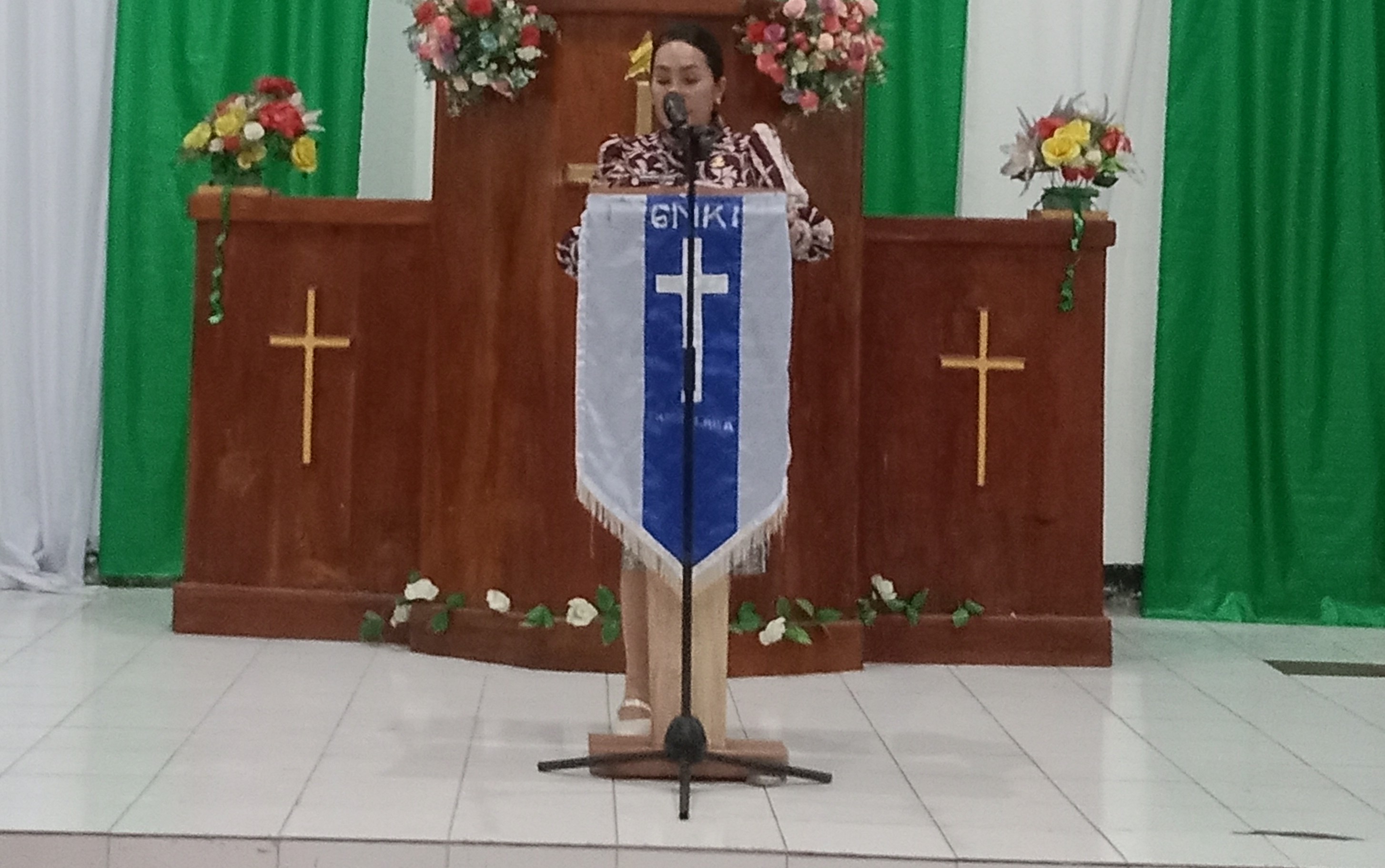 Ibu Ratu Ngadu Bonu Wulla, S.T Hibahkan Tanah dan bangunan untuk Sekretariat GMKI Cabang Tambolaka. IMG_20260226_200347-11.jpg